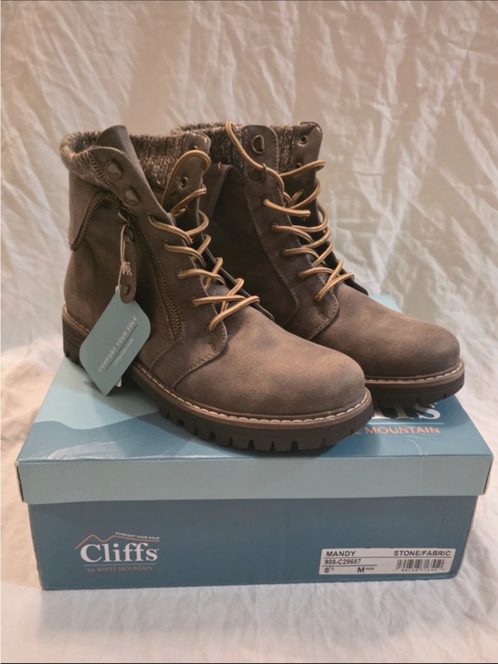 Brown Lace Up Hiking Boots Size 8.5 NWT